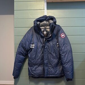 Canada Goose Blue Puffer Jacket with Insulation